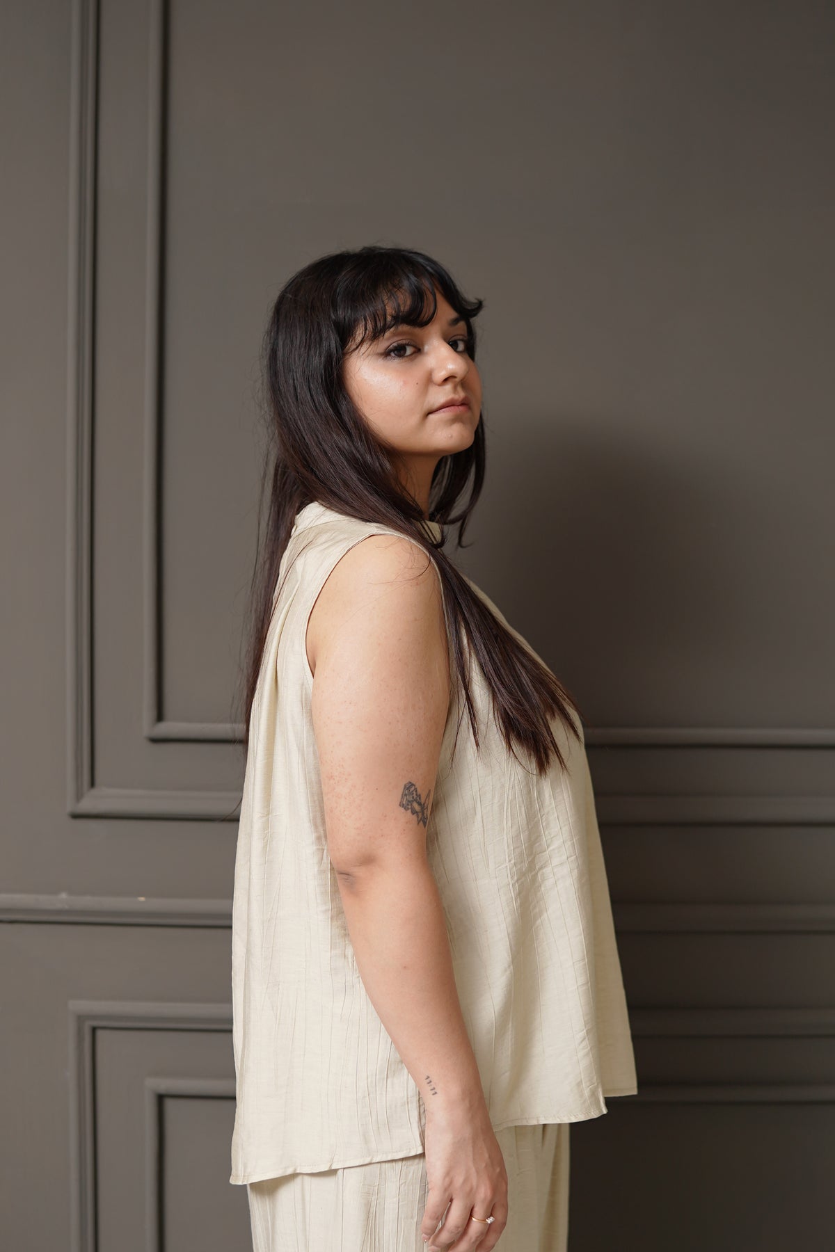 Off-White Sleeveless Pleated Top