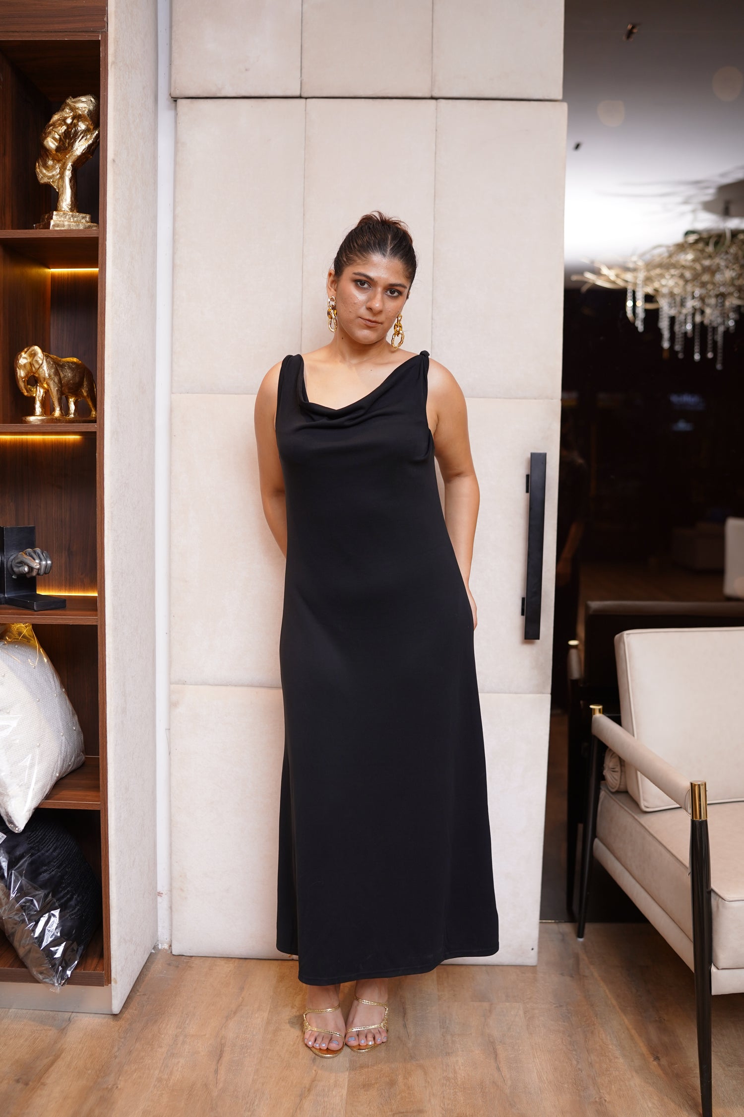 Classic Elegance: Black Maxi Dress