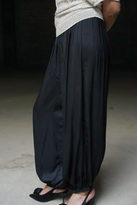 Women's Chic High-Waisted Black Balloon Bottom