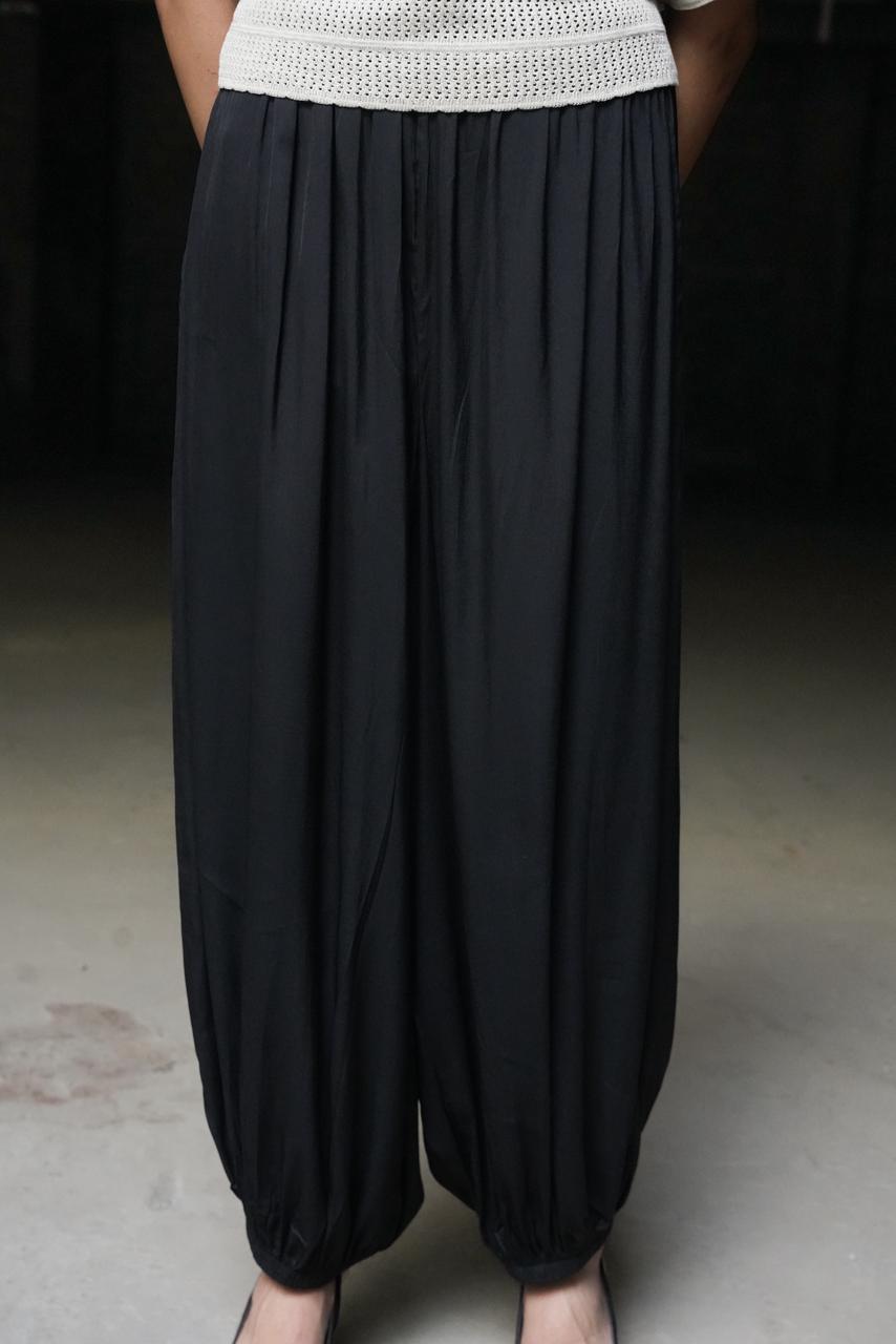 Women's Black Balloon Bottom