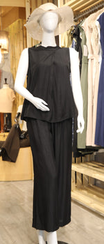 Off-White Sleeveless Pleated Top